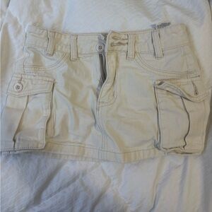 SHEIN Light Beige Cargo Shorts